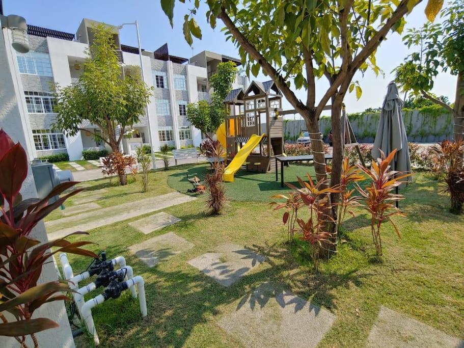 マンサニージョDepartamento Con Albercaアパートメント エクステリア 写真